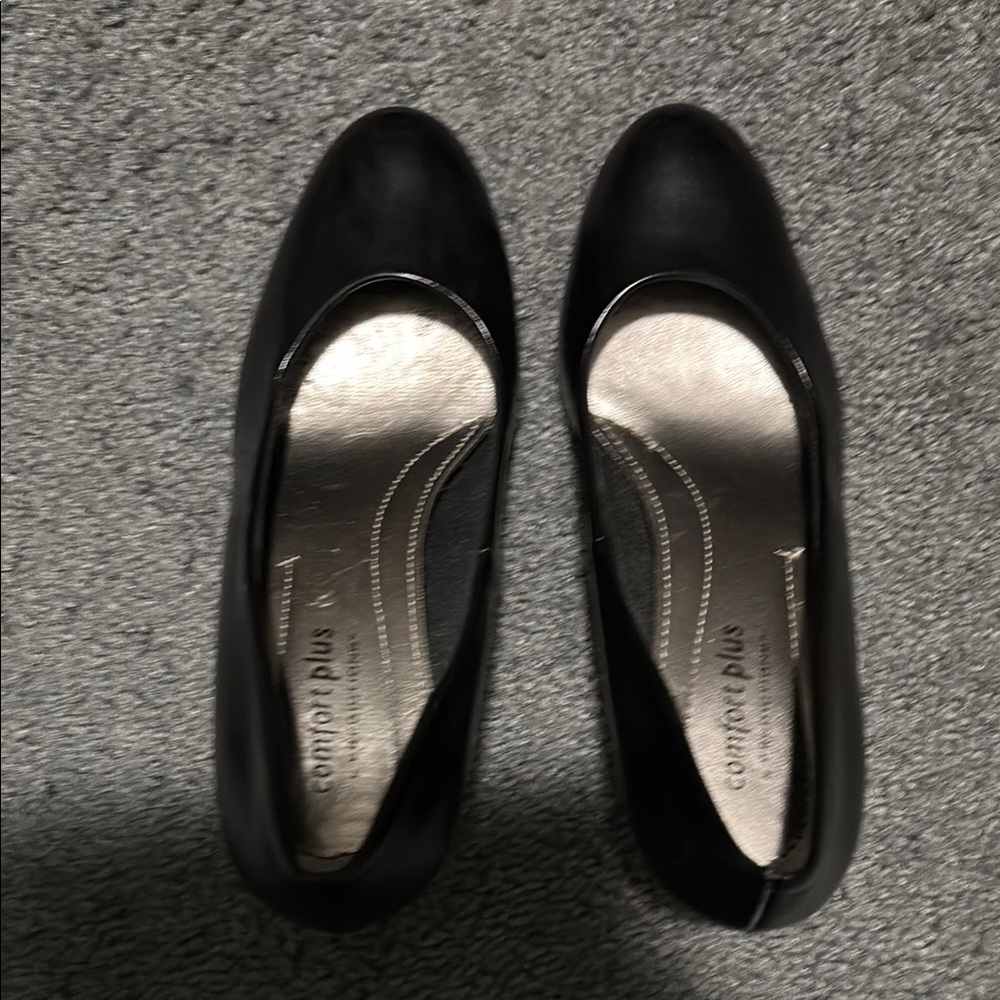 comfort plus by Predictions Women's Black Pumps